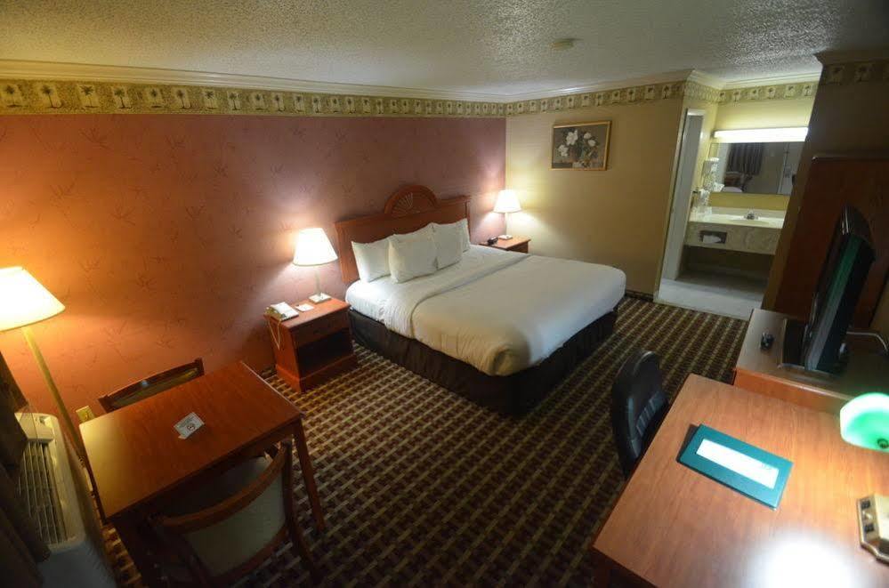 Comfort Inn & Suites Quakertown Zewnętrze zdjęcie